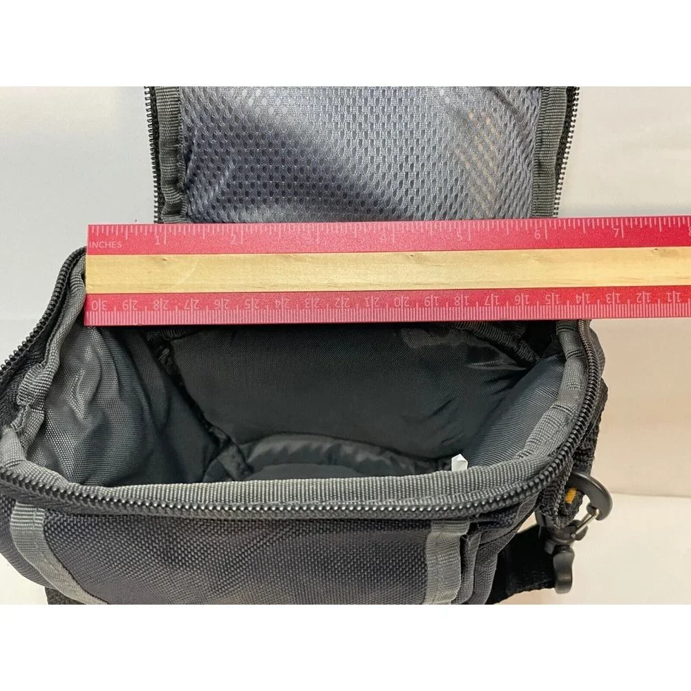 Case Logic padded shoulder camera bag pockets 7